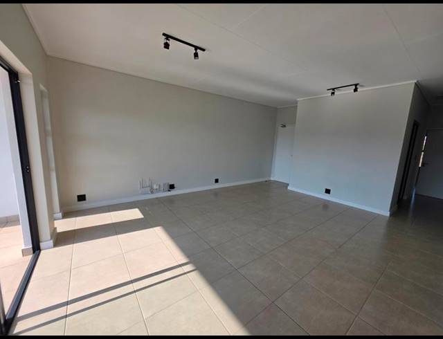 3 BEDROOM APARTMENT FOR SALE IN MOOIKLOOF